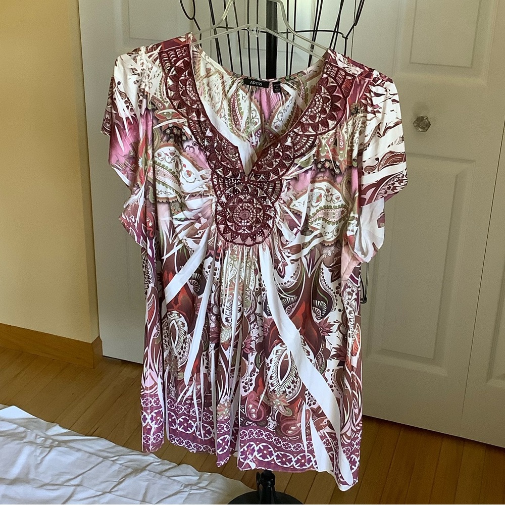 Apt. 9 Women's Pink White and Green Patterned Blouse